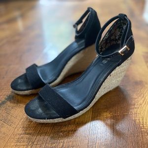 Forever 21 Black Espadrilles Wedge Sandals Women’s Size 8